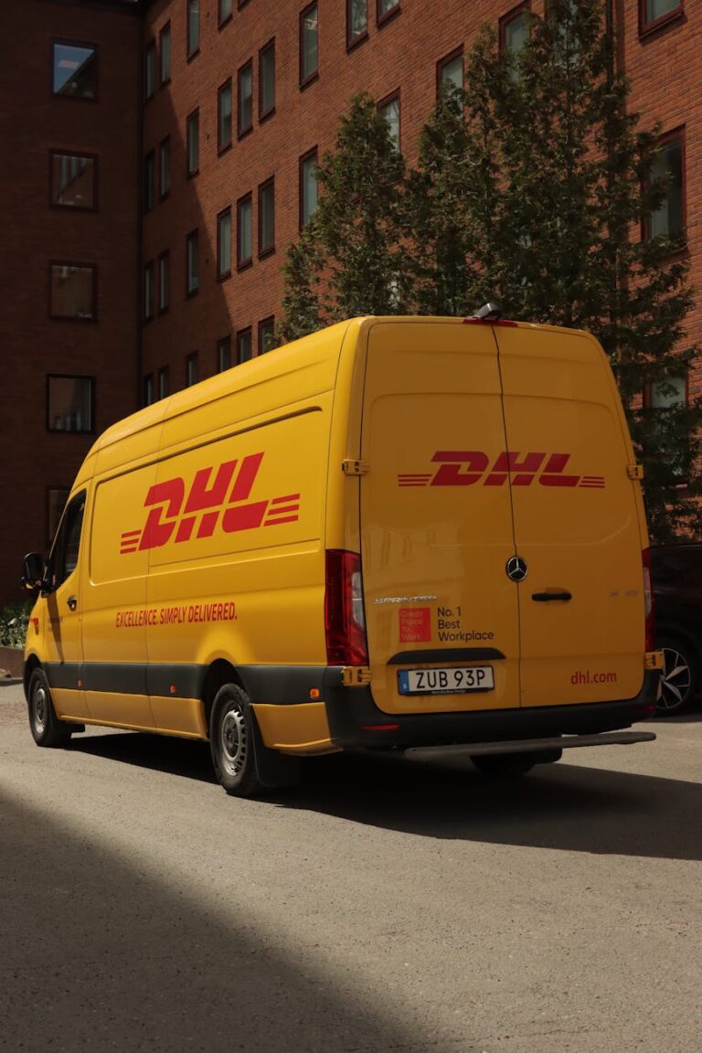 DHL Shopify Integration Simplifying E-commerce Logistics